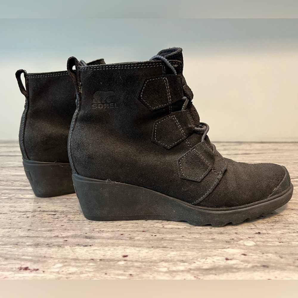Sorel Toronto Ankle Wedge Booties Black Suede Lace Up Boots Size 6.5